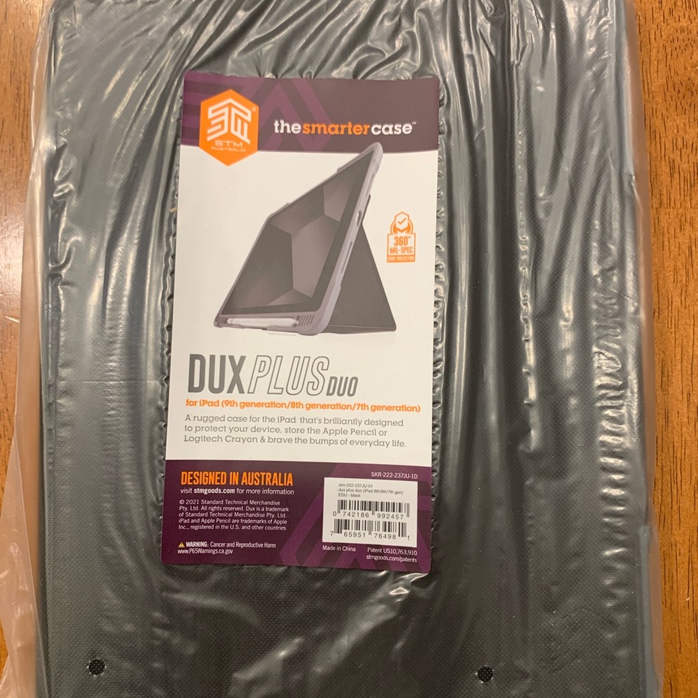 Dux Plus Duo Tablet Case For iPad 9/8/7 - Black